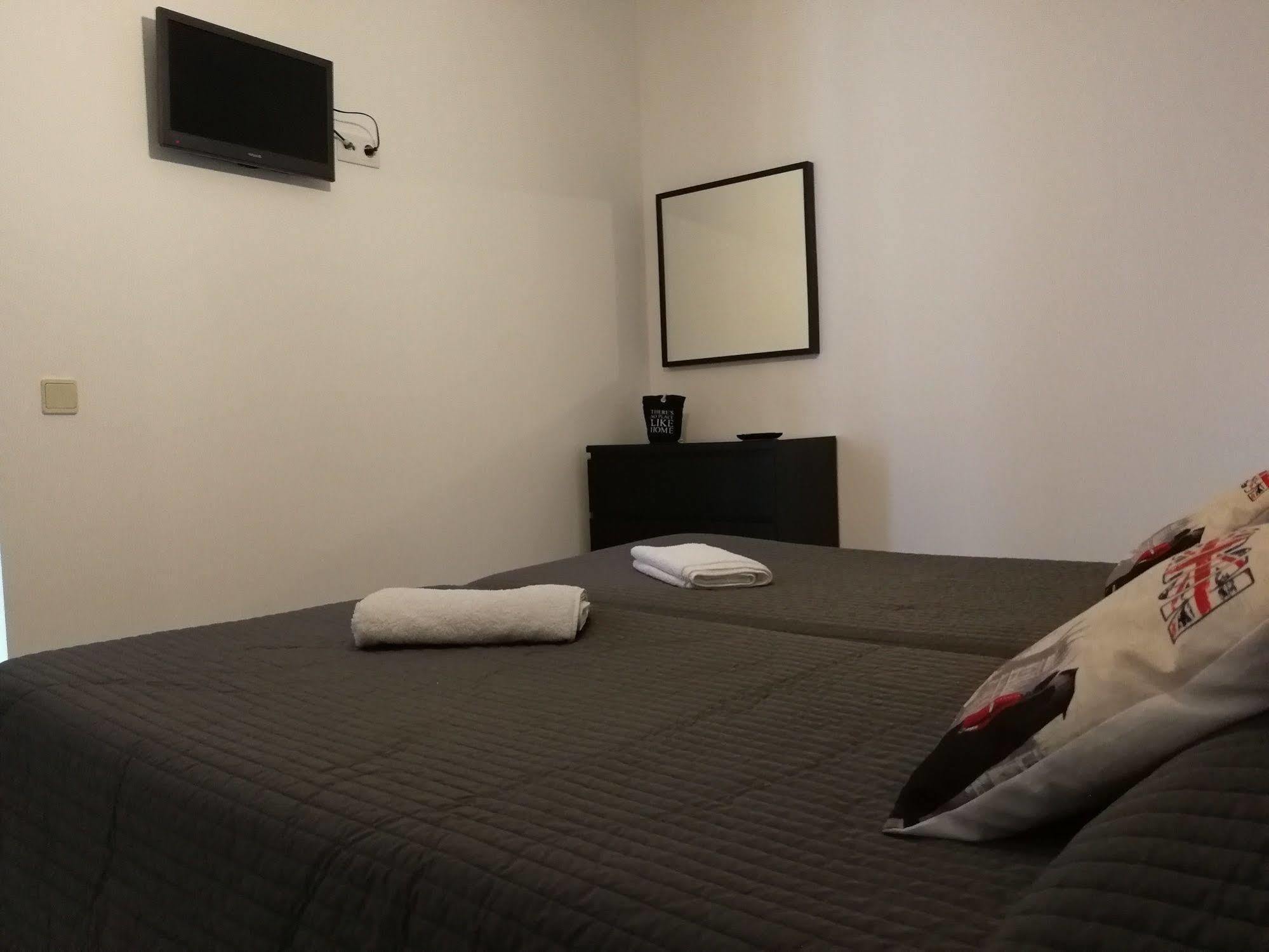 Lagos City Center Guest House & Hostel Dış mekan fotoğraf