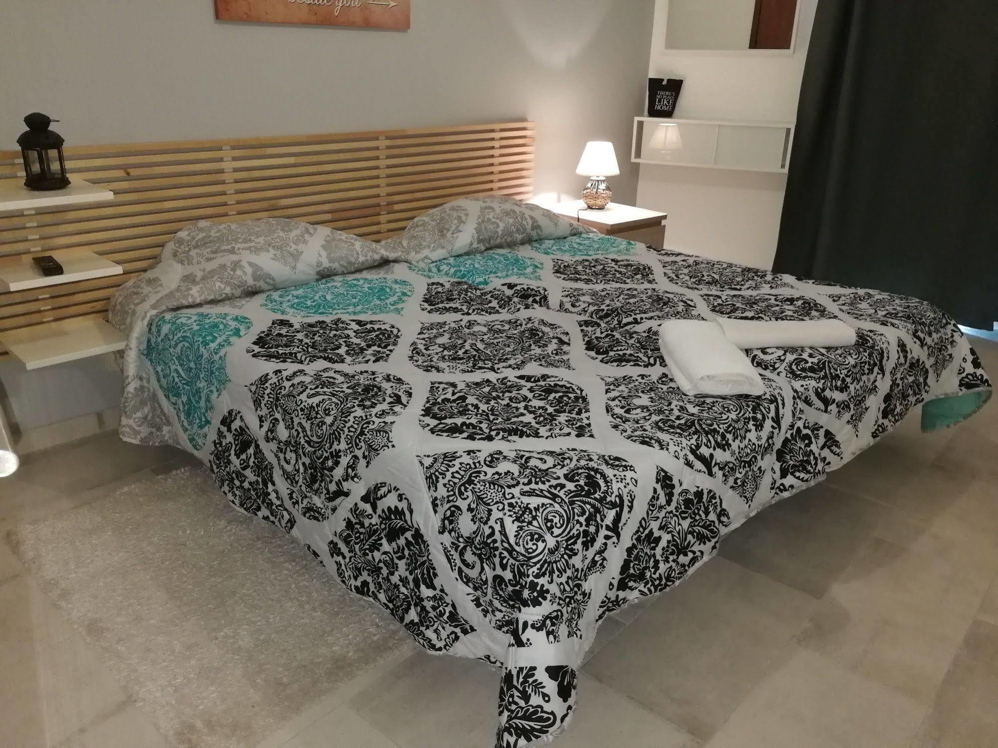 Lagos City Center Guest House & Hostel Dış mekan fotoğraf
